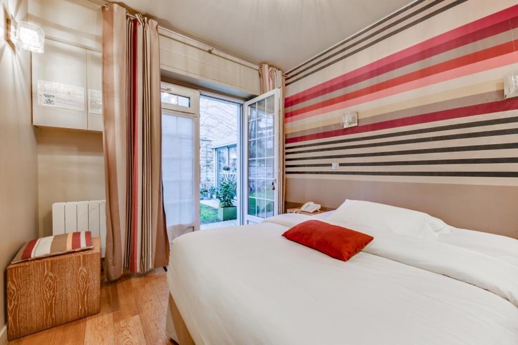 Le Vert Galant - Auberge Etchegorry Paris Exterior foto