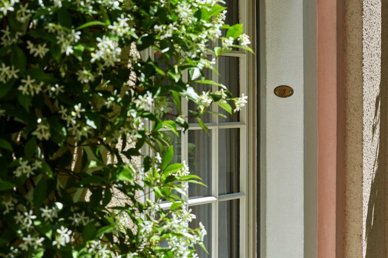 Le Vert Galant - Auberge Etchegorry Paris Exterior foto